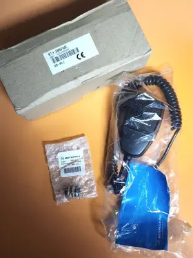 Gmn6146c Motorola Nos Handheld Mobile Microphone W./ Adapter And Box