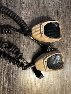 Motorola Hmn1015 Set Of 2 Model Mobile Radio Microphones