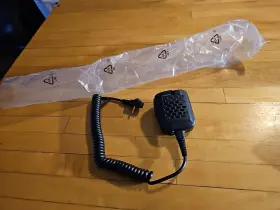 Mh-45b4b Motorola Speaker Microphone New Without Box